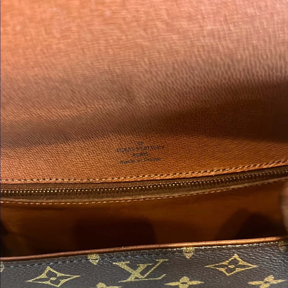 Vintage Boho Louis Vuitton Monogram Tan and Brown Crossbody Bag - Picture 3 of 4